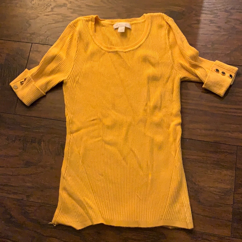 Mustard New York & Company quarter length short